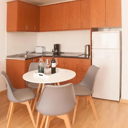 Thaisay Luz Del Mar I *